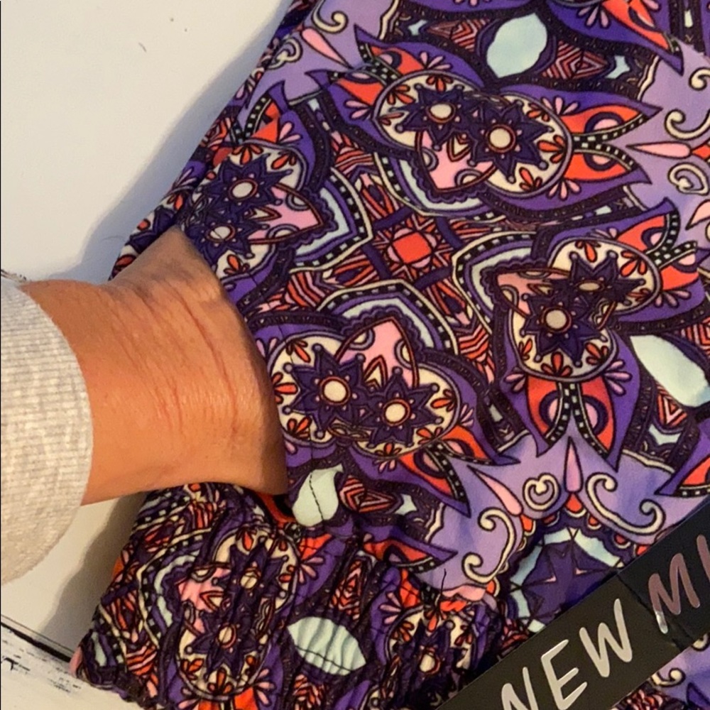 Plus size capris - Picture 2 of 4